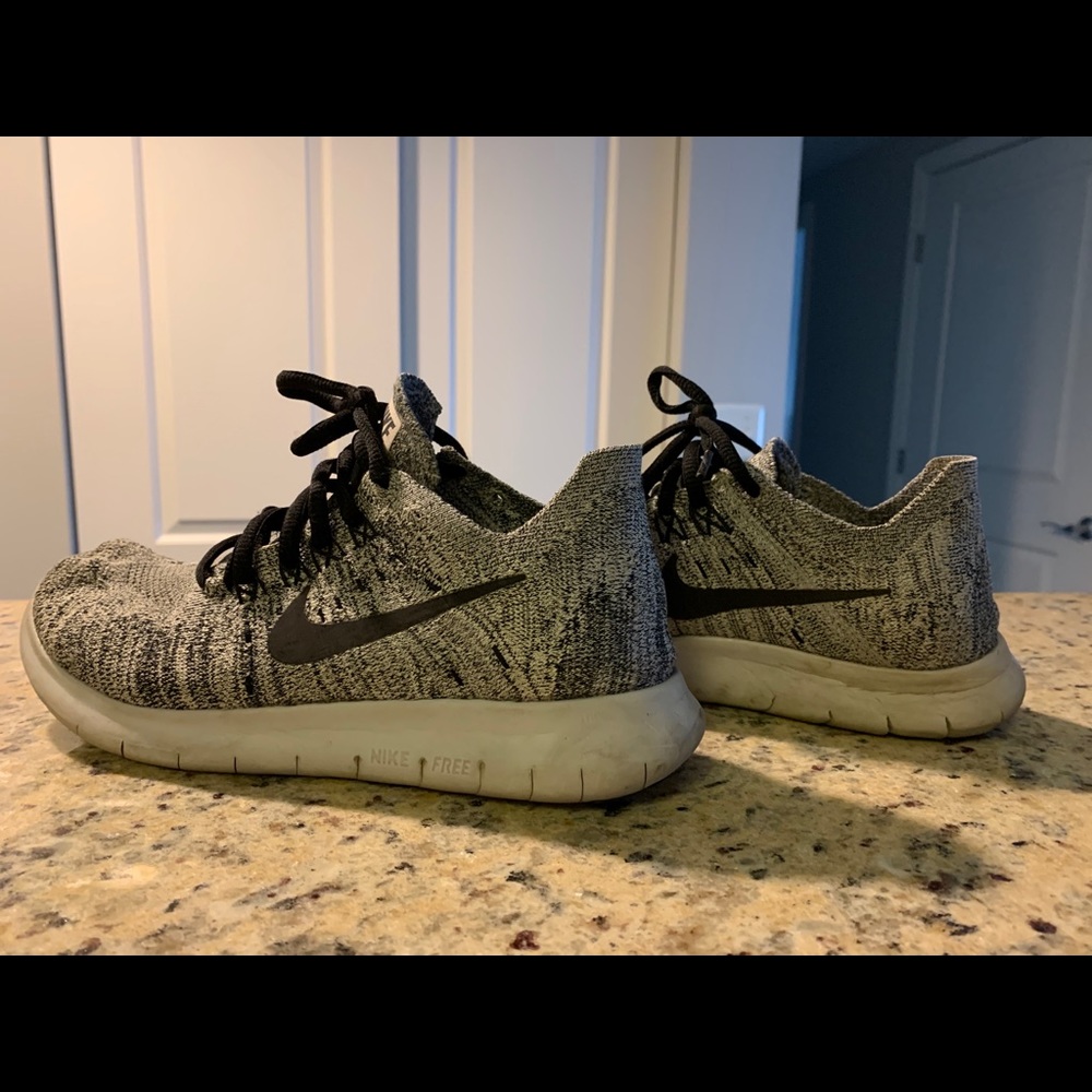 Nike Flyknit Sneakers